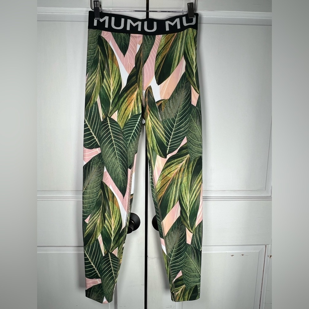 Pre-loved Excellent Condition Show Me Your Mumu Leggings Size Medium